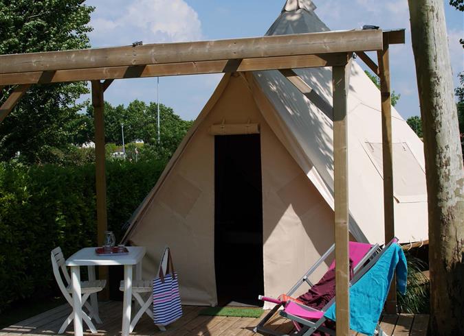 Camping de la Gères - Tipi Maya - La Rochelle - Camping de la Gères à Surgères / La Rochelle